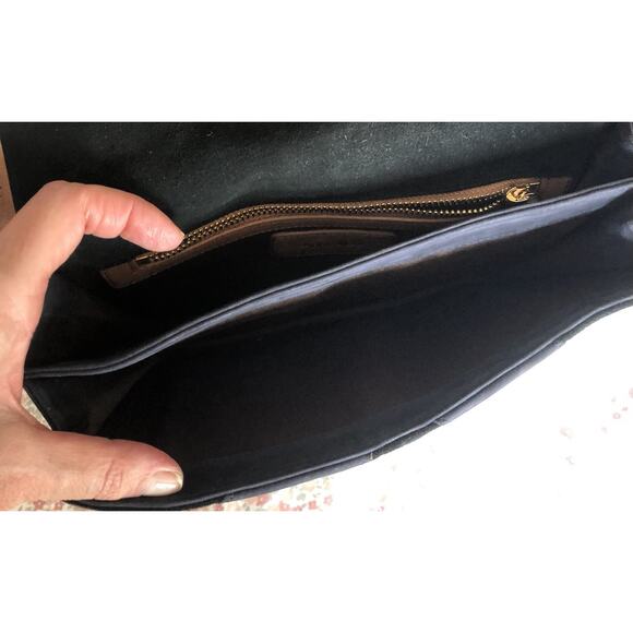 Worn Once April, May Suede Leather Crossbody Bag Chevron Adjustable Tassel - Picture 7 of 9